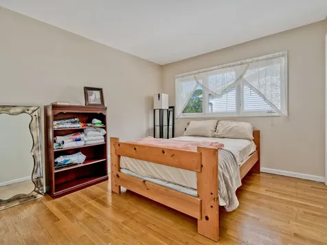 1121 North Greenfield Lane Mount Prospect IL 60056