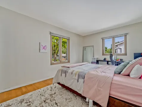 1121 North Greenfield Lane Mount Prospect IL 60056