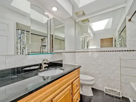 1121 North Greenfield Lane Mount Prospect IL 60056