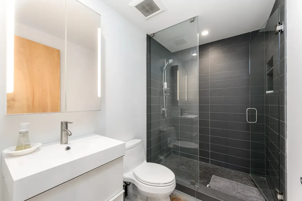 242 North Western Avenue Chicago IL 60612
