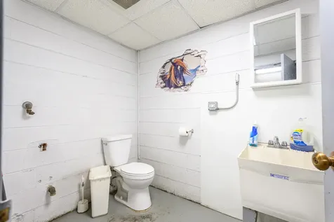 242 North Western Avenue Chicago IL 60612