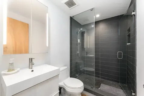 242 North Western Avenue Chicago IL 60612