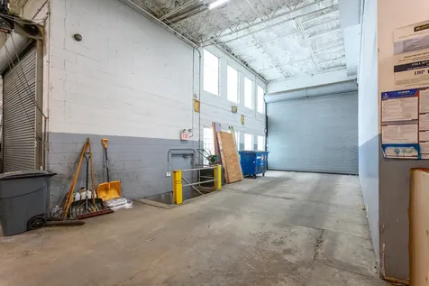 242 North Western Avenue Chicago IL 60612