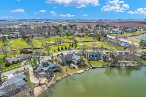 4010 Clubhouse Drive Champaign IL 61822