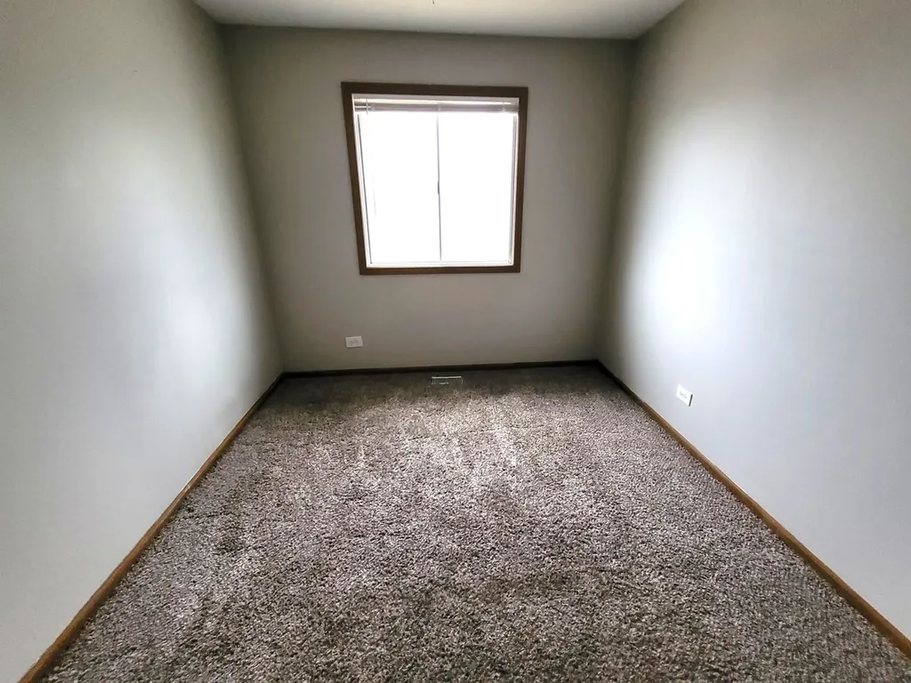 1740 Cumberland Road Aurora IL 60504