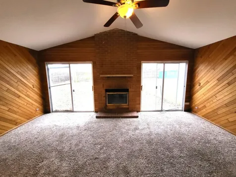 1740 Cumberland Road Aurora IL 60504