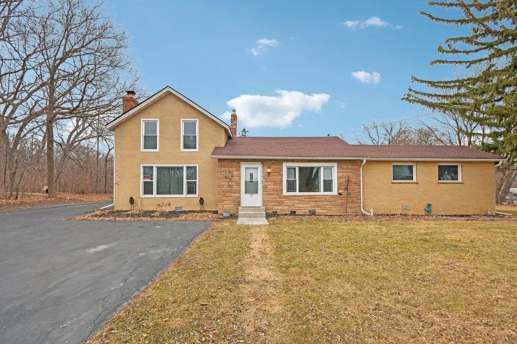 25616 West Lake Shore Drive Ingleside IL 60041