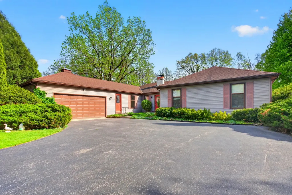 6503 Tustamena Trail Mchenry IL 60050