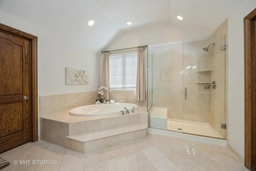 6100 Timber Ridge Court Indian Head Park IL 60525