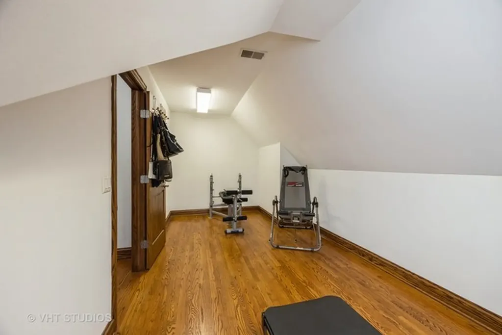 6100 Timber Ridge Court Indian Head Park IL 60525