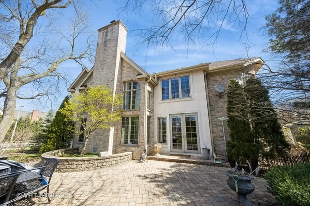 6100 Timber Ridge Court Indian Head Park IL 60525