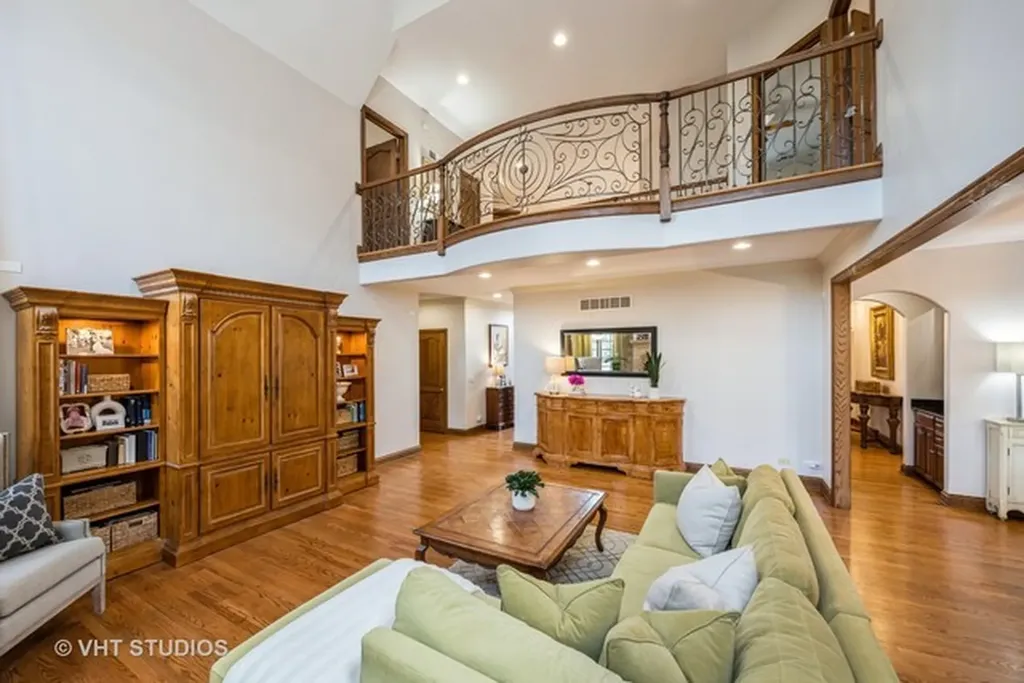 6100 Timber Ridge Court Indian Head Park IL 60525