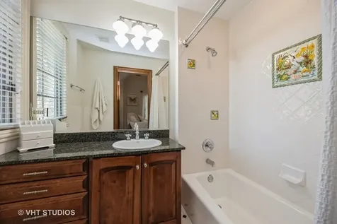 6100 Timber Ridge Court Indian Head Park IL 60525