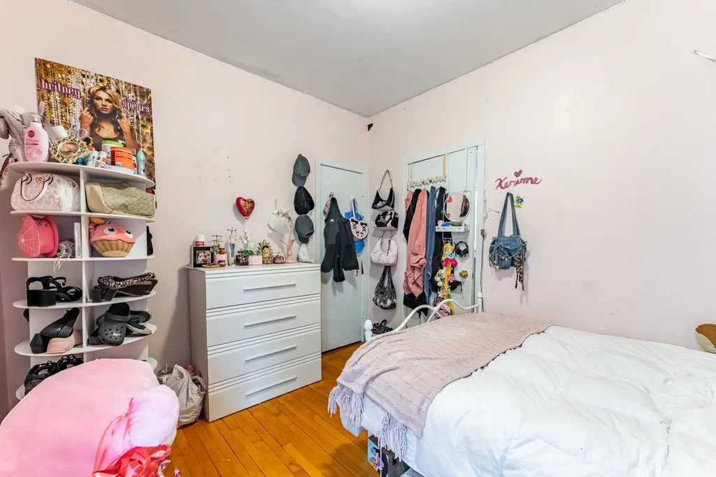831 North Keystone Avenue Chicago IL 60651