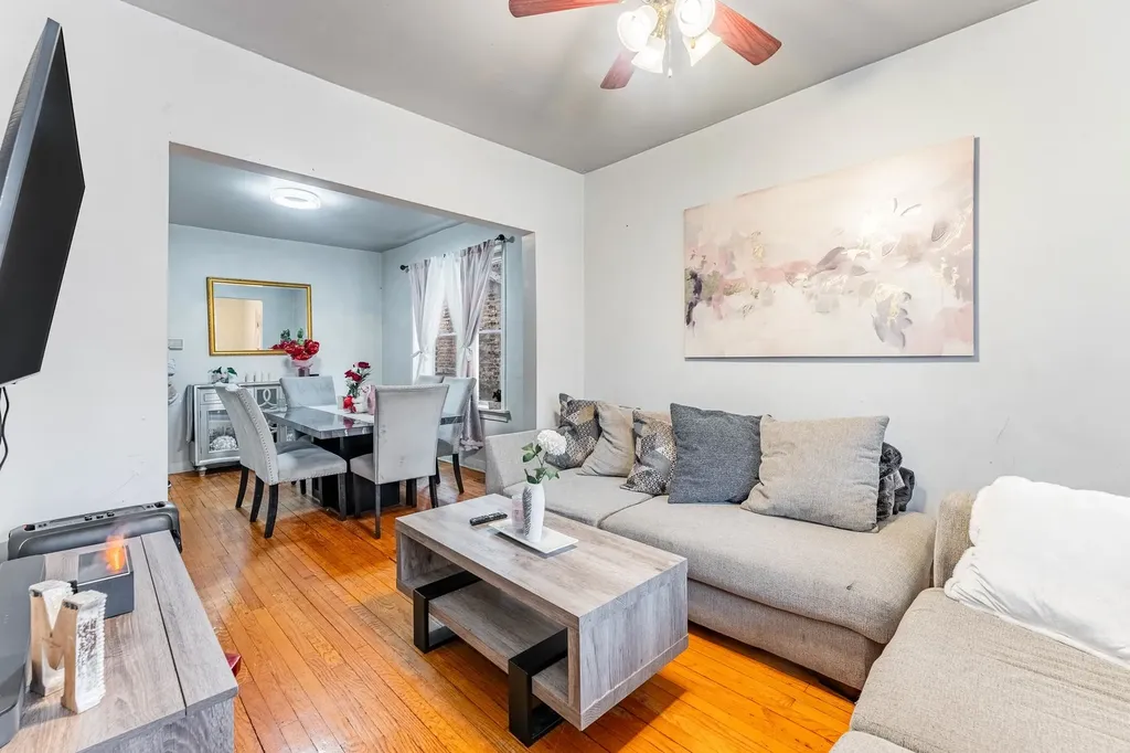 831 North Keystone Avenue Chicago IL 60651