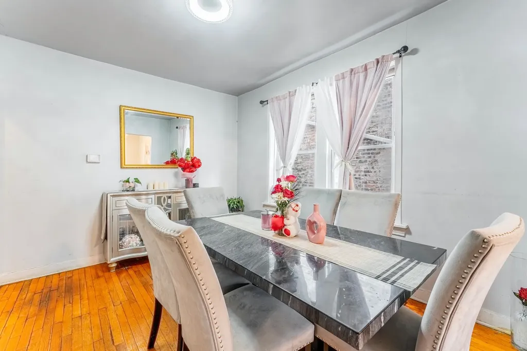 831 North Keystone Avenue Chicago IL 60651