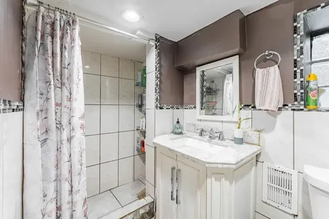 831 North Keystone Avenue Chicago IL 60651