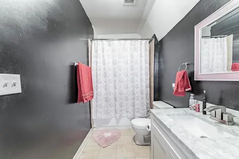 831 North Keystone Avenue Chicago IL 60651