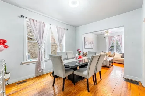 831 North Keystone Avenue Chicago IL 60651