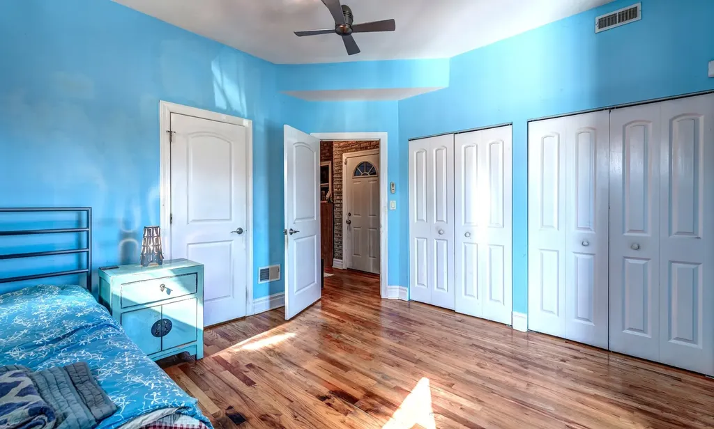 4543 South Prairie Avenue Chicago IL 60653