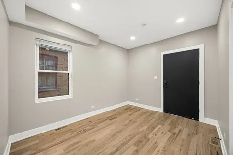 8645 South Bennett Avenue Chicago IL 60617