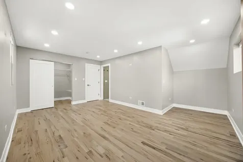 8645 South Bennett Avenue Chicago IL 60617