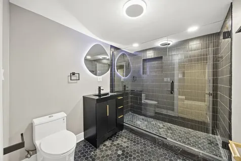 8645 South Bennett Avenue Chicago IL 60617