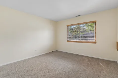925 Spring Hill Drive Northbrook IL 60062