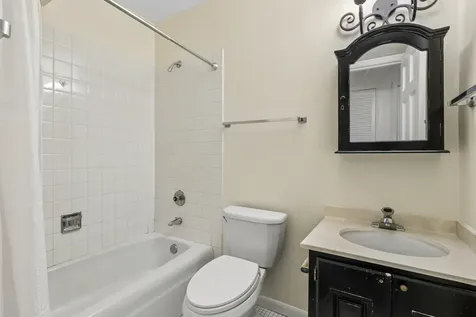 925 Spring Hill Drive Northbrook IL 60062