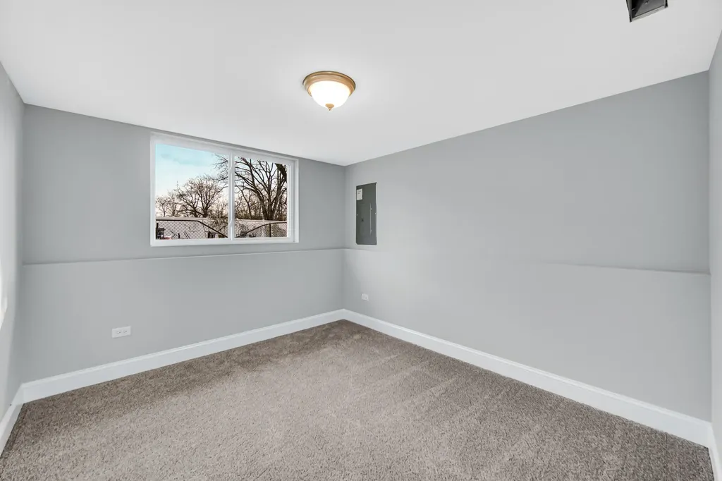 3131 141ST Place Blue Island IL 60406