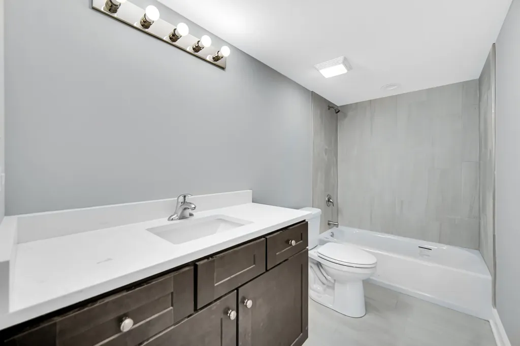 3131 141ST Place Blue Island IL 60406