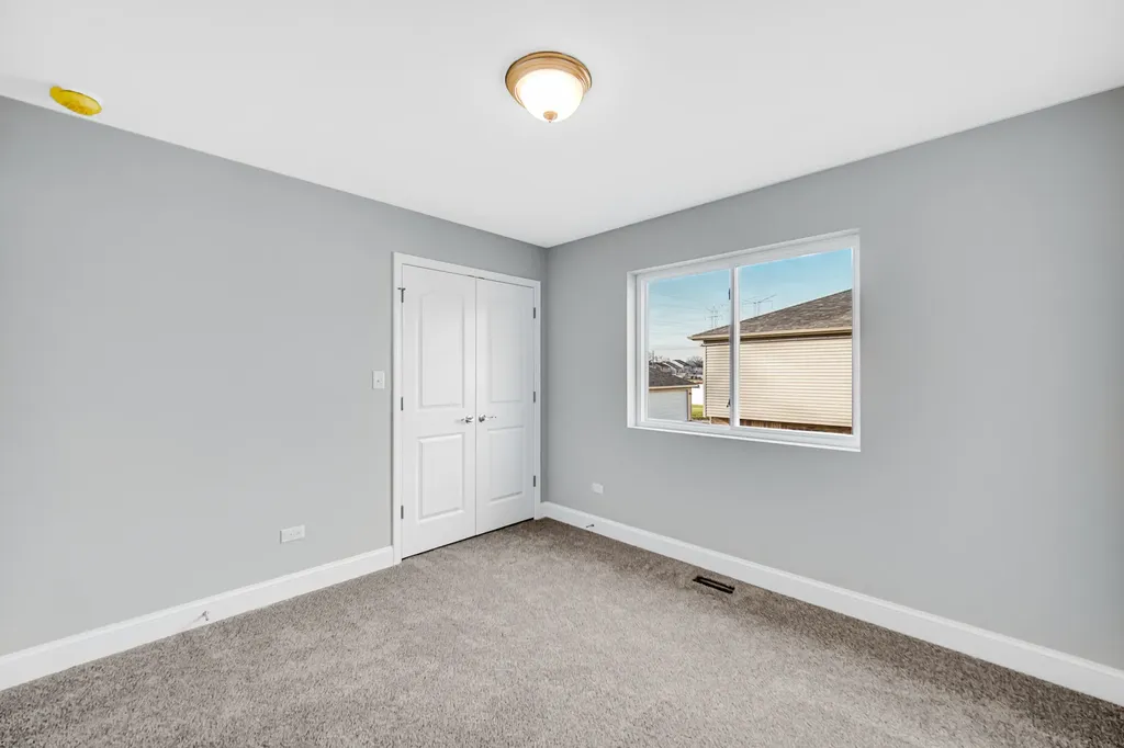 3131 141ST Place Blue Island IL 60406