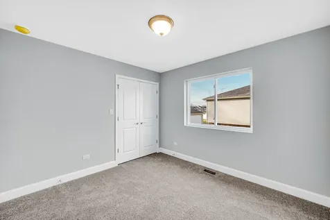 3131 141ST Place Blue Island IL 60406