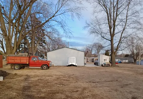 122 S. Beach Street Kewanee IL 61443