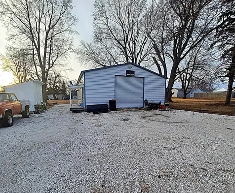 122 S. Beach Street Kewanee IL 61443