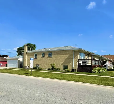 7752 Narragansett Avenue Burbank IL 60459
