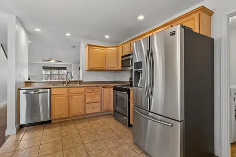 2517 Pembrook Point Champaign IL 61821