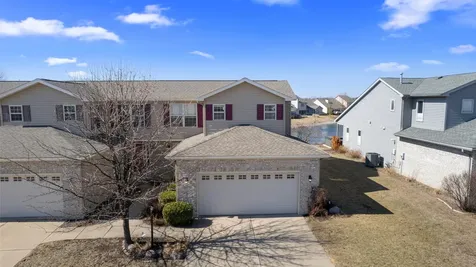 2517 Pembrook Point Champaign IL 61821