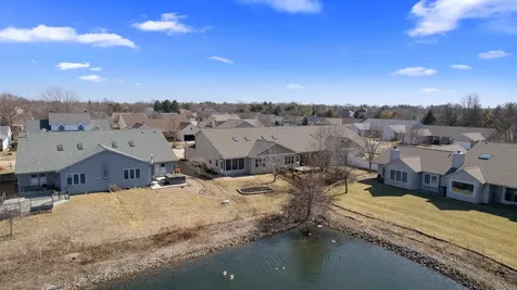2517 Pembrook Point Champaign IL 61821