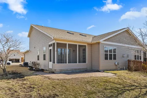 2517 Pembrook Point Champaign IL 61821