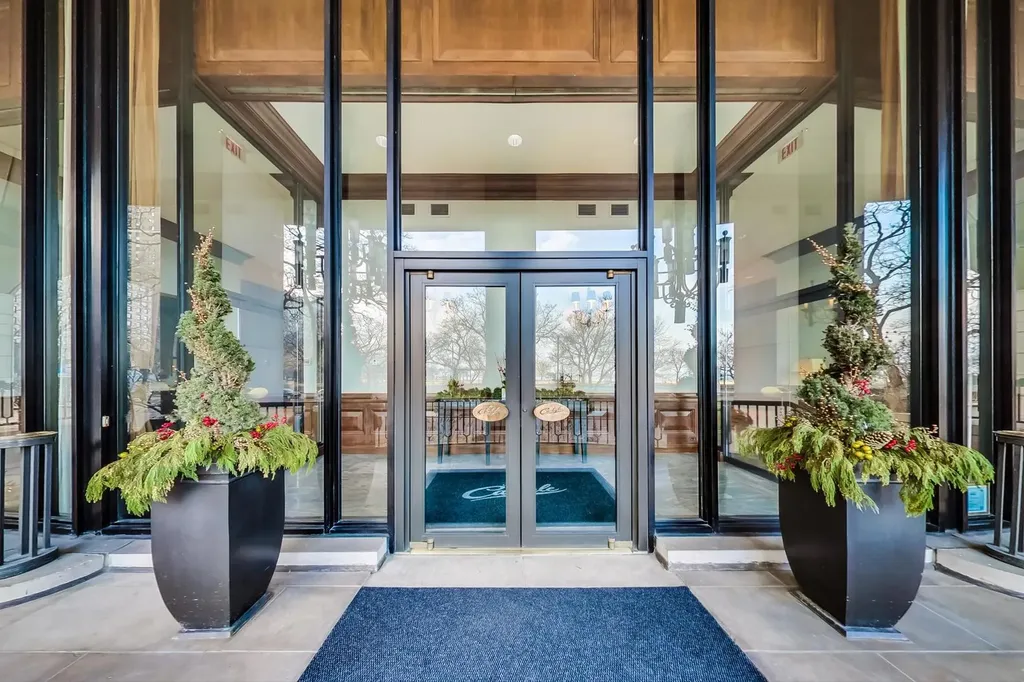 1040 North Lake Shore Drive Chicago IL 60611