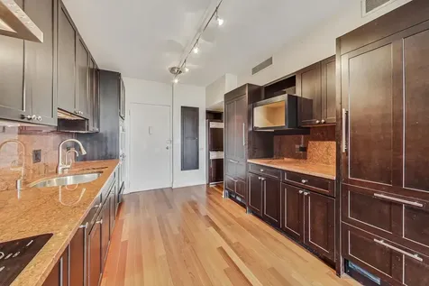 1040 North Lake Shore Drive Chicago IL 60611