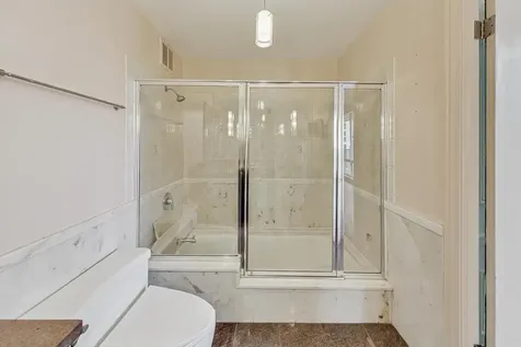 1040 North Lake Shore Drive Chicago IL 60611