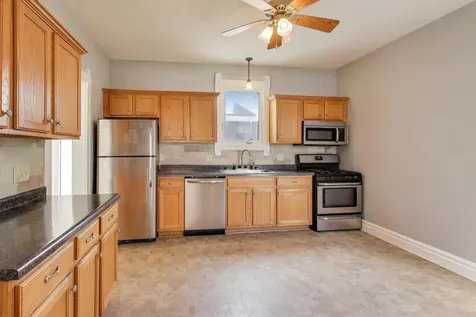 2439 High Street Blue Island IL 60406