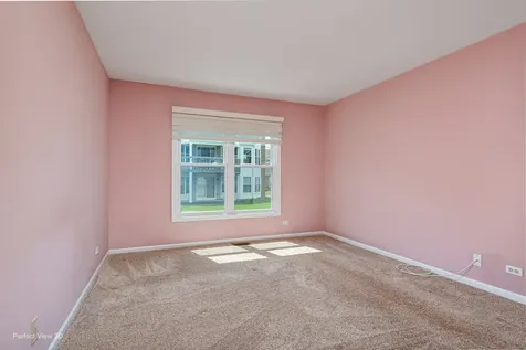 2530 Live Oak Lane Buffalo Grove IL 60089