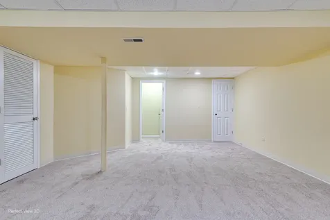 2530 Live Oak Lane Buffalo Grove IL 60089