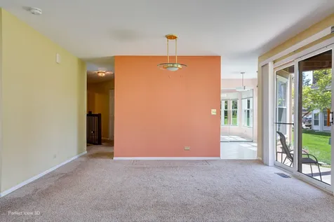 2530 Live Oak Lane Buffalo Grove IL 60089