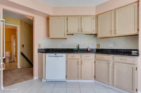 2530 Live Oak Lane Buffalo Grove IL 60089