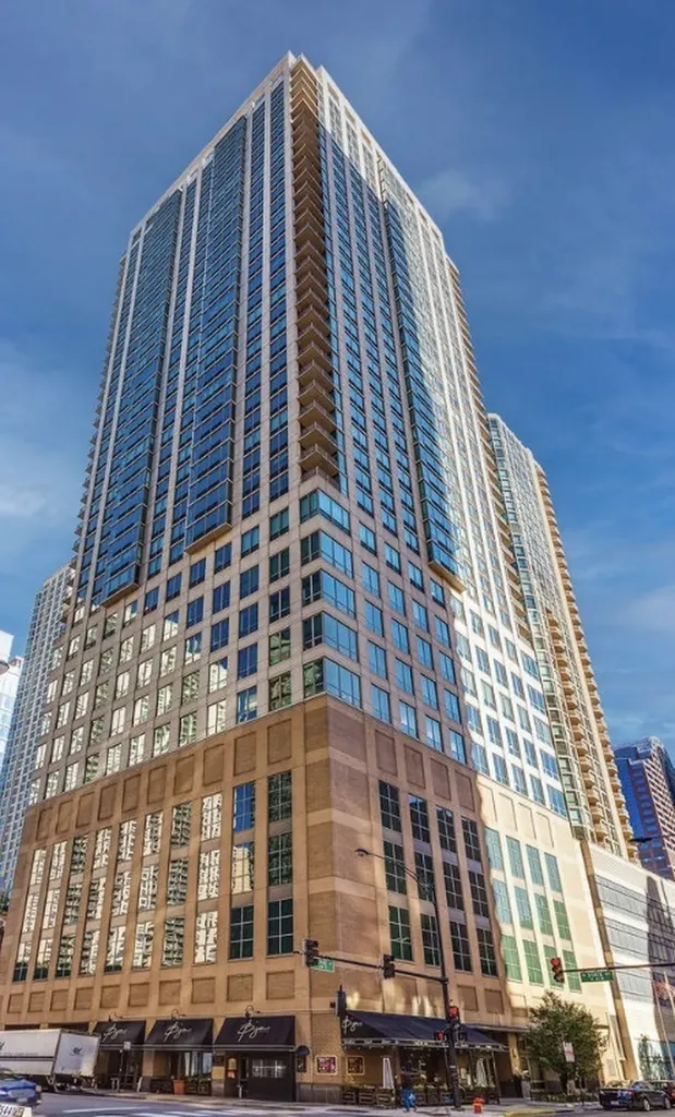 2 East Erie Avenue Chicago IL 60611