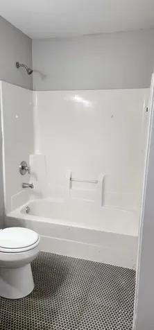 642 West 123rd Street Chicago IL 60628